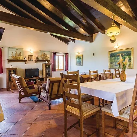 Villa Dragutin 1281 *